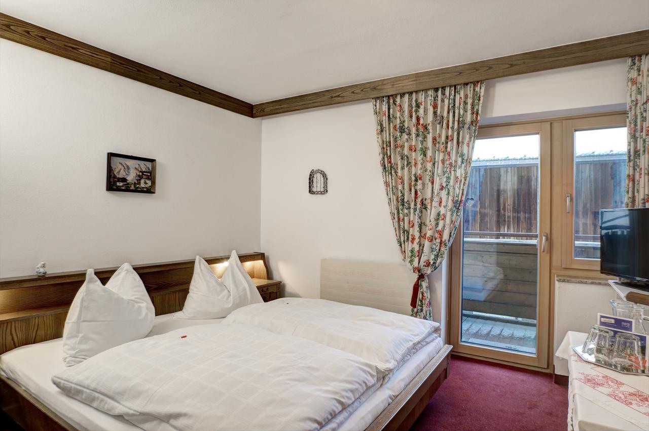 Pension Forsthof Maishofen Exterior foto