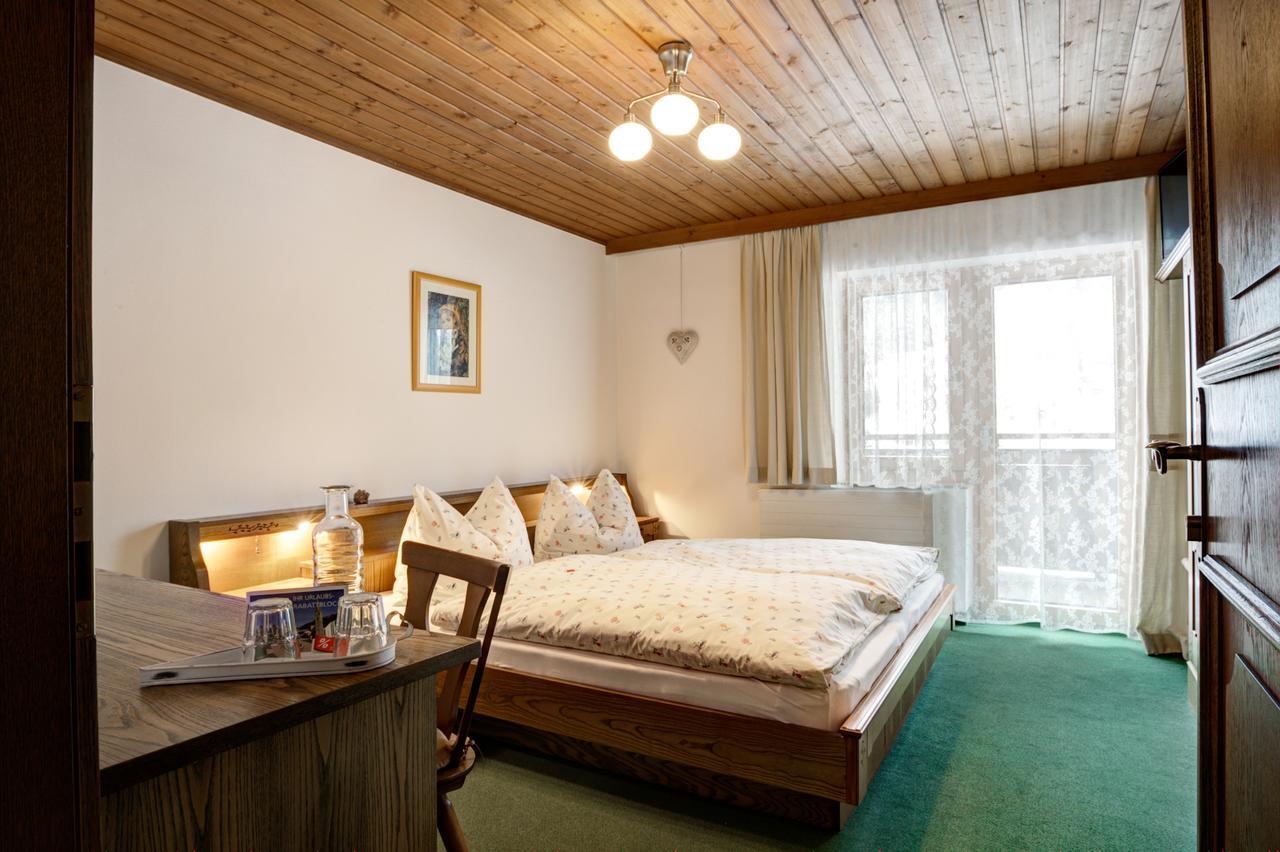 Pension Forsthof Maishofen Exterior foto