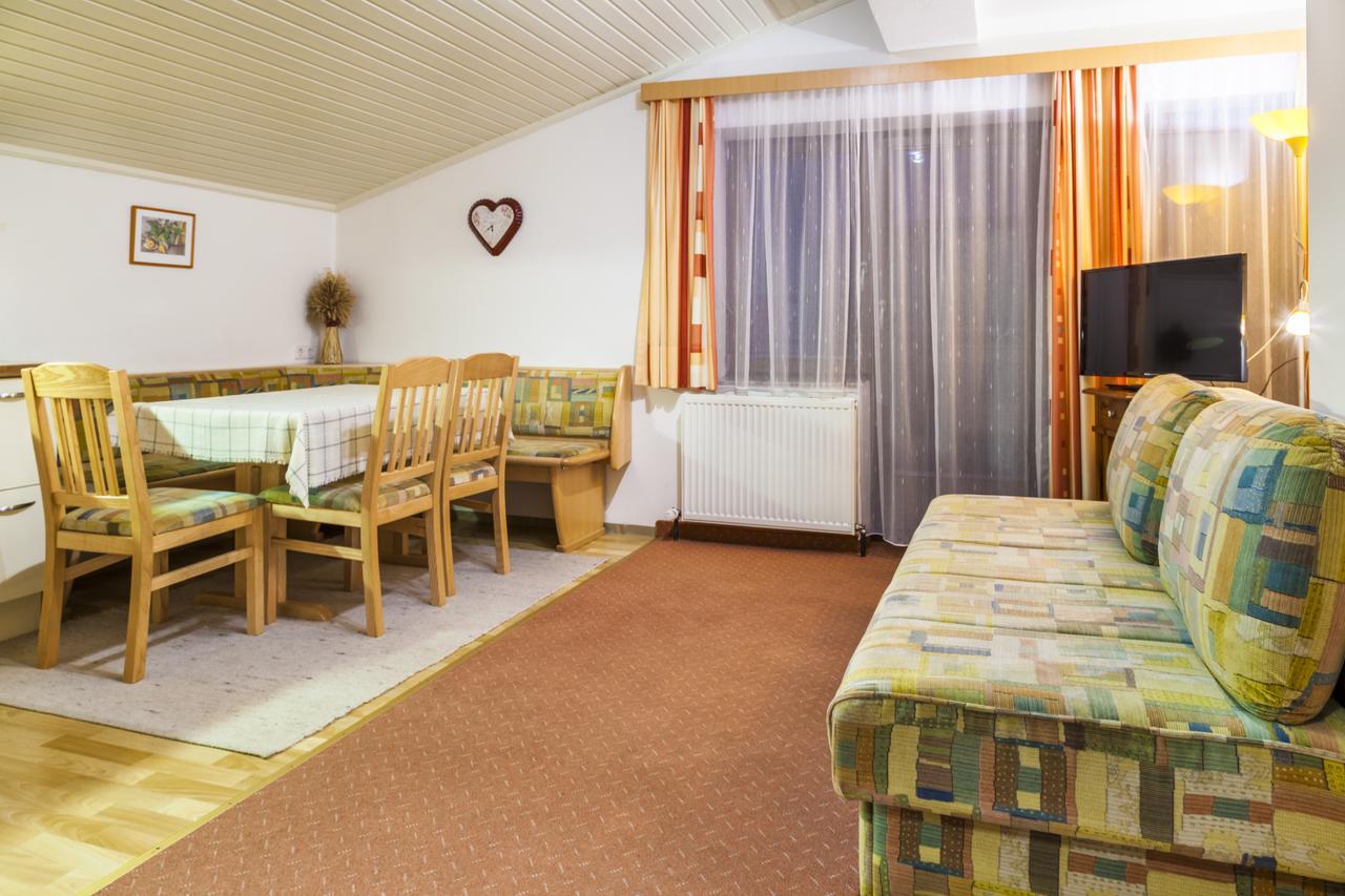 Pension Forsthof Maishofen Exterior foto