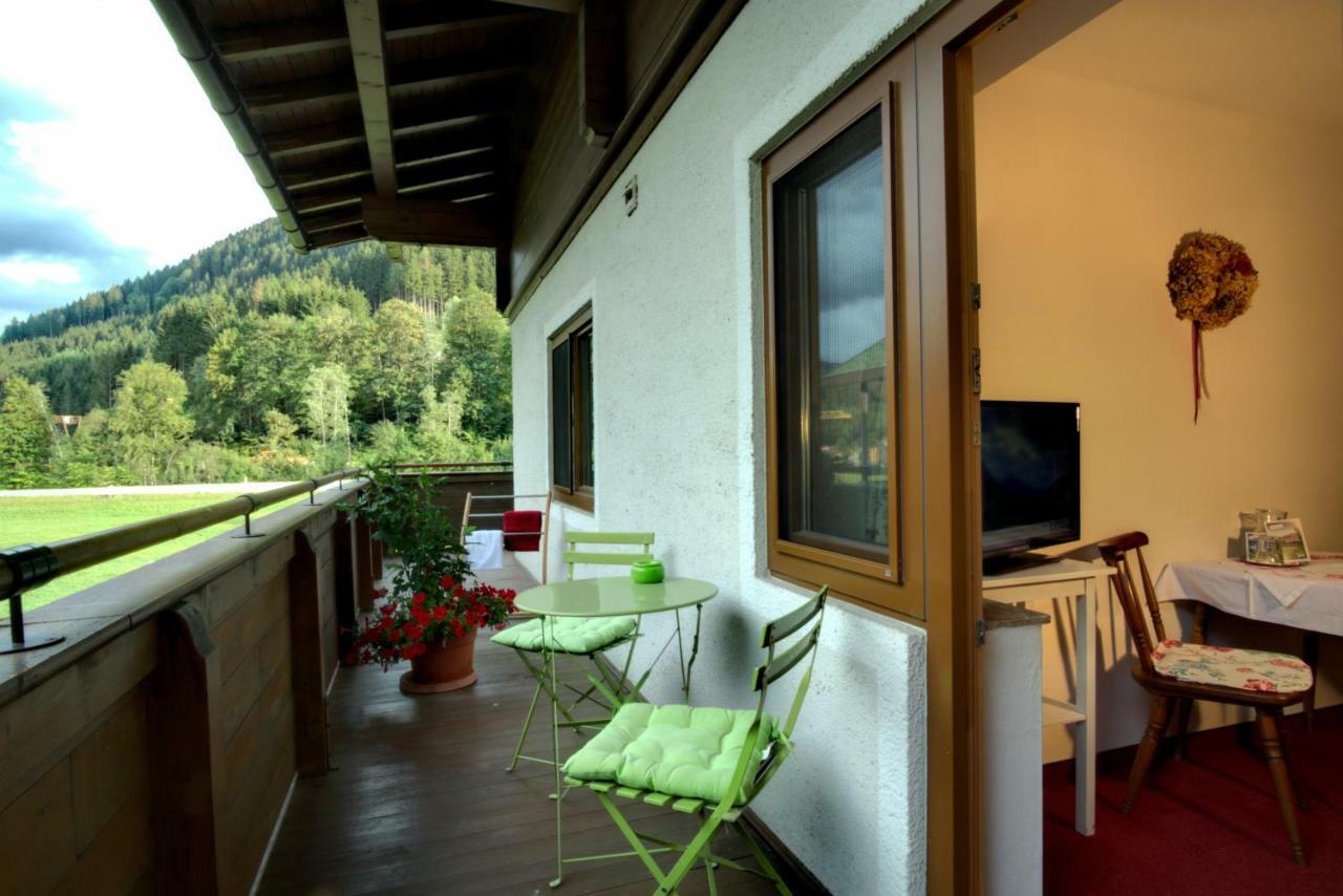 Pension Forsthof Maishofen Exterior foto